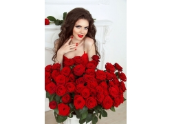 红色玫瑰与性感美女